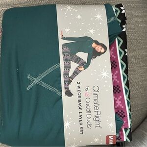 Cuddl Duds Snowflake Patterned Base Layer Set